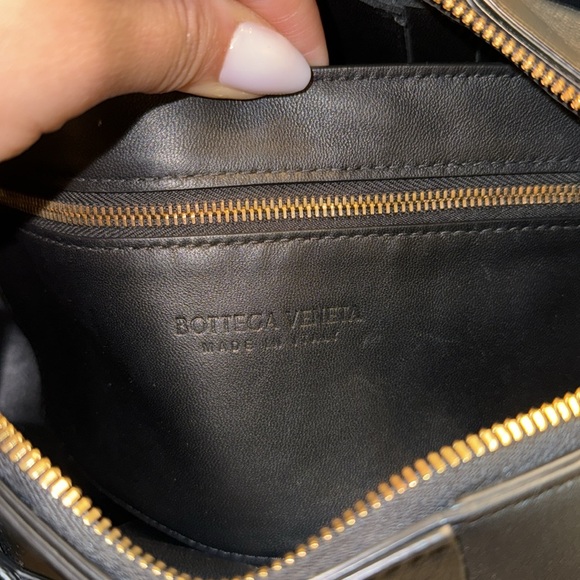 Bottega Veneta Brick Cassette Shoulder Bag - Picture 9 of 10